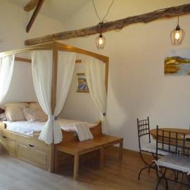L'Oratori : chambre l'Authentique, hotel in Sérignac