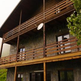 Gaul Gavkhe Hotel โรงแรมในKhalde