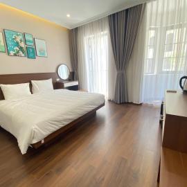 MOONLIGHT HOTEL, hotel in Ha Long