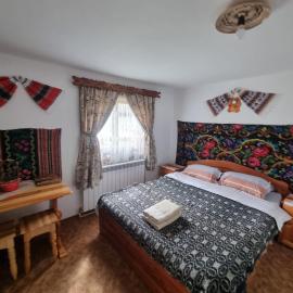 Gospodăria Colinița Bucovina, Hotel in Vatra Moldoviţei
