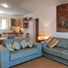 Apartment Rosellina by the sea, hotel in Zambratija