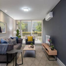 Modern Family Flat Andringa Walk