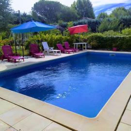 maison piscine privée Robion Luberon idéal famille