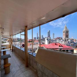 Hostel Jeal، فندق في باتومي