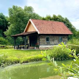 Country House, khách sạn ở Vadu Crişului