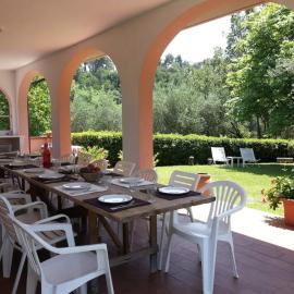 Canal di Bocco Estate Two Private Villas for Families & Groups, hotel en Luni