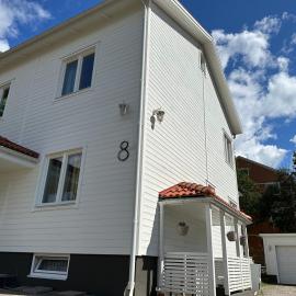 Lugnt och mysigt boende i trevligt villaområde, hótel í Gävle