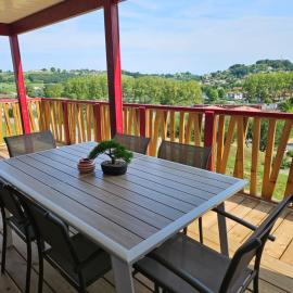 Chalet avec piscine, climatisation & vue de 2 à 6 personnes - Hasparren - Pays Basque - Chalet Ibaia, Hotel in Hasparren