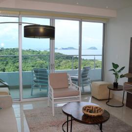 08B Luxury Oceanfront Resort Lifestyle Panama、Arraijánのホテル