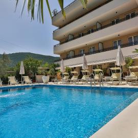 Villa La Vida, hotel u Budvi