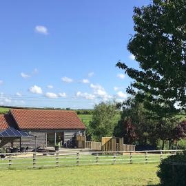 Cuckoo Barn Lodge, hotel in Oakham