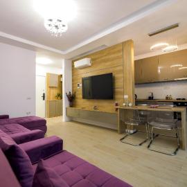Purple Luxury Apartment Lake On