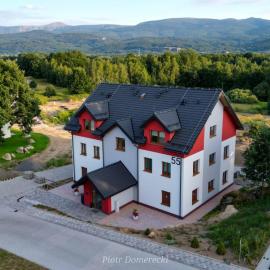 Kolorowe Cieplice - Apartamenty z widokiem na Karkonosze, hotel in Jelenia Góra