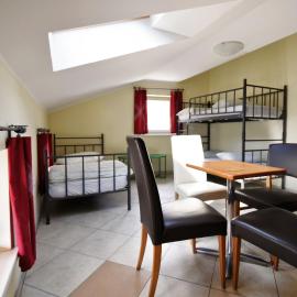 Hostel X Point, ξενοδοχείο σε Kobarid