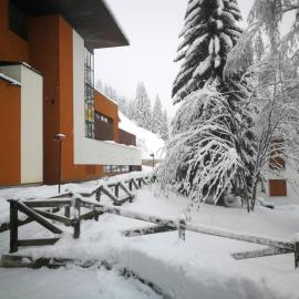 Luce Delle Dolomiti con navetta e sala giochi