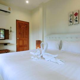 AURA Park Resort, hotel in Ban Thung Sam Sao