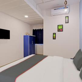 Hotel Solitaire, Best Luxurious Hotel AC Rooms In Surat