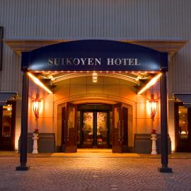 Suikouen Hotel, מלון בקורומה