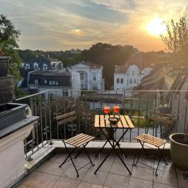 Altbau Apartment mit toller Terrasse, hotel in Mülheim an der Ruhr