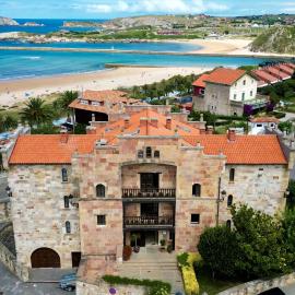 Suances में, होटल Apartamentos Costa Esmeralda