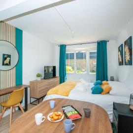 Studio équipé parking gratuit arrivée autonome, hotel a Fougères