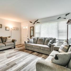 4 Mi to Dtwn Rochester: Charming Apt w/ Patio!