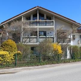 Ferienappartement Austen, hotel sa Piding