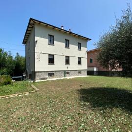 Apartments Isi & Lory, hotel i Casalecchio di Reno