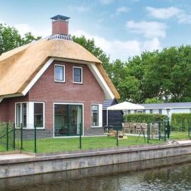 Villa in Friesland with Waterfront Garden