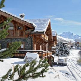 Chalet in Les Deux Alpes with Heated Pool
