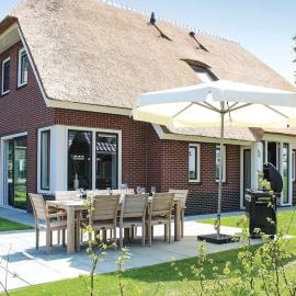 Villa in Friesland with Sauna and Jetty