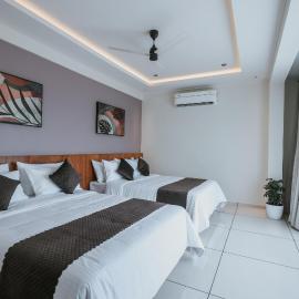 Fortview Suites, hotel sa Kāsaragod