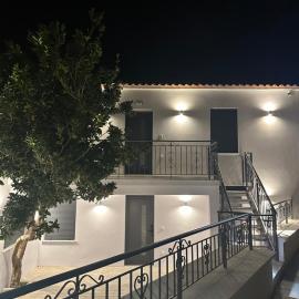 Flonikos Apartmnets, khách sạn ở Tsimándria