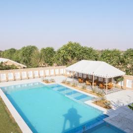 Aangan Resort Mandawa، فندق في مانداوا