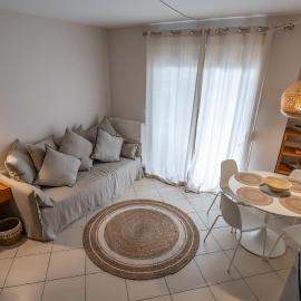 Elia Family Apartment