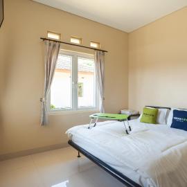 Urbanview Resort Adang Zecky Cisarua Puncak by RedDoorz, ξενοδοχείο σε Sampal 2
