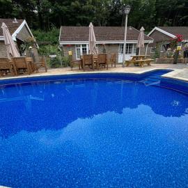 14 Granite Henge, hotel in Looe