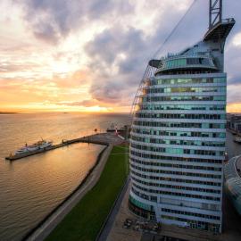 ATLANTIC Hotel Sail City، فندق في برمرهافن
