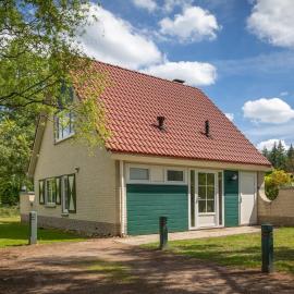 Charming Hideaway Near Woods: Hellendoorn şehrinde bir otel
