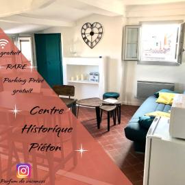 Appartement de charme au cœur de Grasse, hotel v Grasse