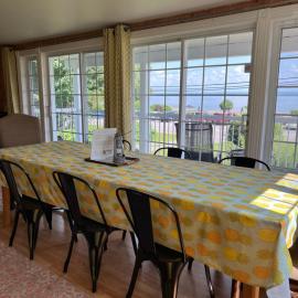 Chalets Plage St-Jean, hotel u gradu Saint-Jean