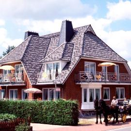 Landhaus Heide、シュネーヴァーディンゲンのホテル