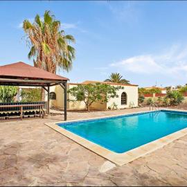 Villa Aventura – hotel w mieście Parque Holandes
