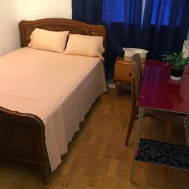 Beauvais chambre 1、ボーヴェのホテル