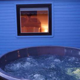 West Wicklow Glamping with Hot Tub, хотел в Baltinglass