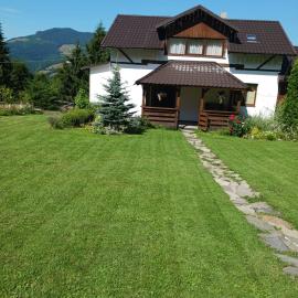 Cabana Trei Brazi Colibita, hotel di Colibiţa
