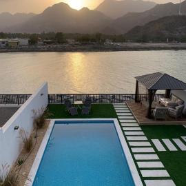 Great Escape for family and friends 4BR Villa with Private Pool and Sea View