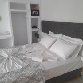 Sand rooms Antiparos, hotel em Andiparos