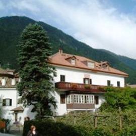 Hubengut Apartments, hotell sihtkohas Lana