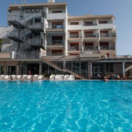 Hotel La Villa – hotel w mieście Martinsicuro